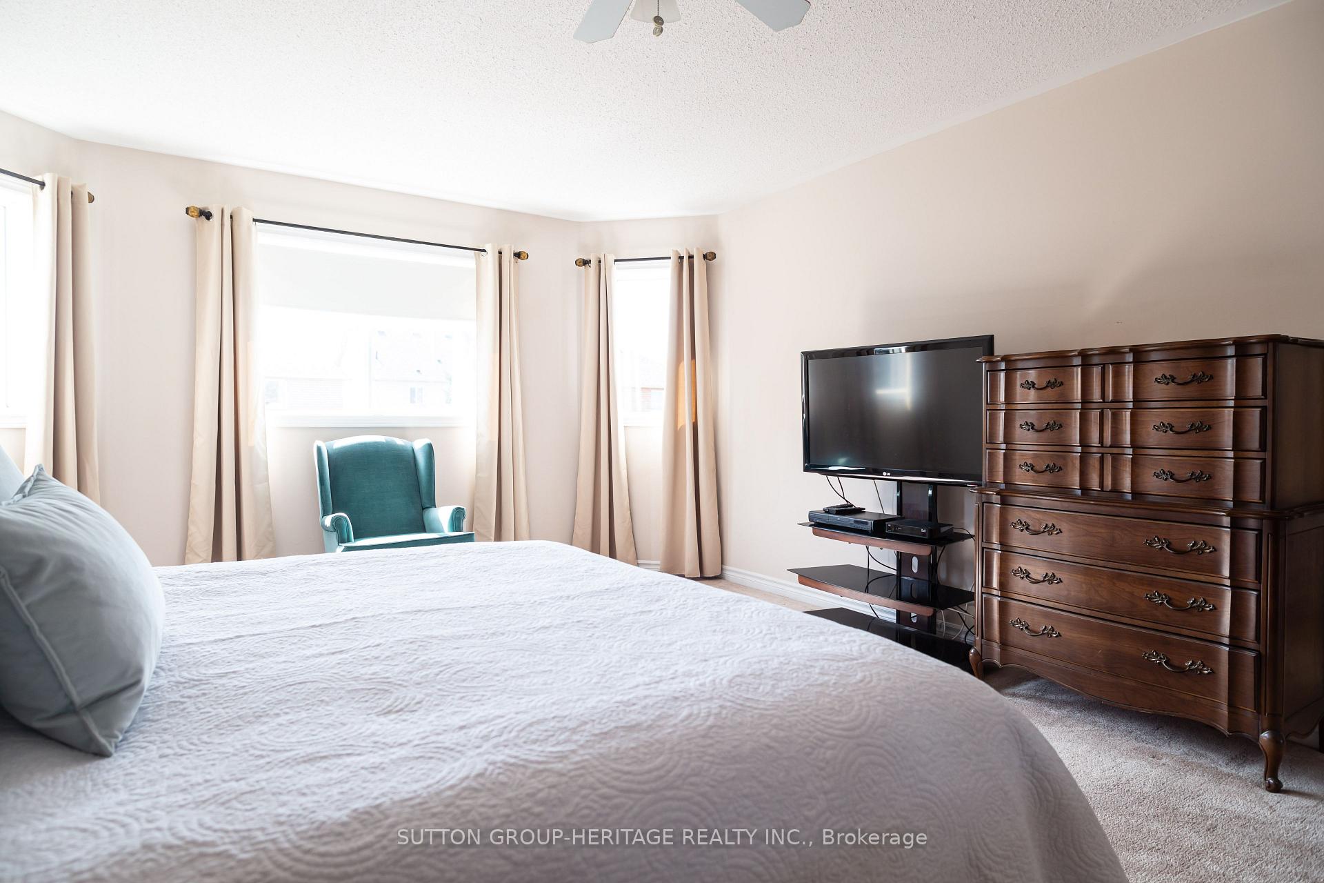 Photo 23 of 30 Russell Barton Lane, Uxbridge — HOMEH