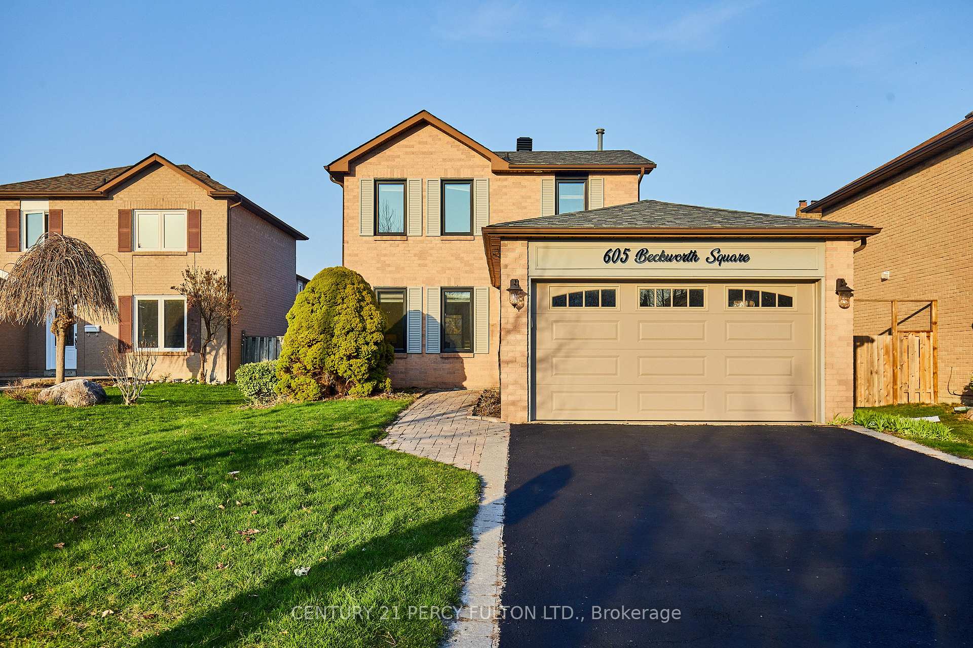 Photo 1 of 605 Beckworth Square, Pickering, Amberlea — HOMEH