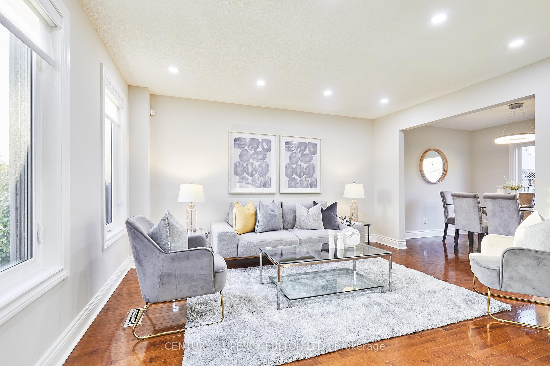 Photo 8 of 605 Beckworth Square, Pickering, Amberlea — HOMEH