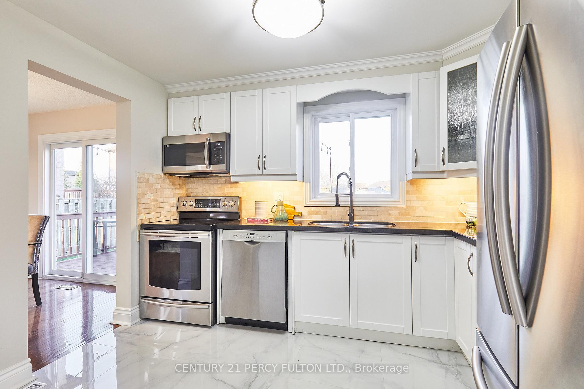 Photo 31 of 605 Beckworth Square, Pickering, Amberlea — HOMEH