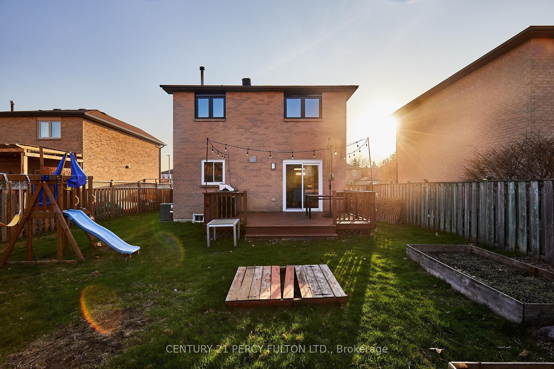 Photo 30 of 605 Beckworth Square, Pickering, Amberlea — HOMEH