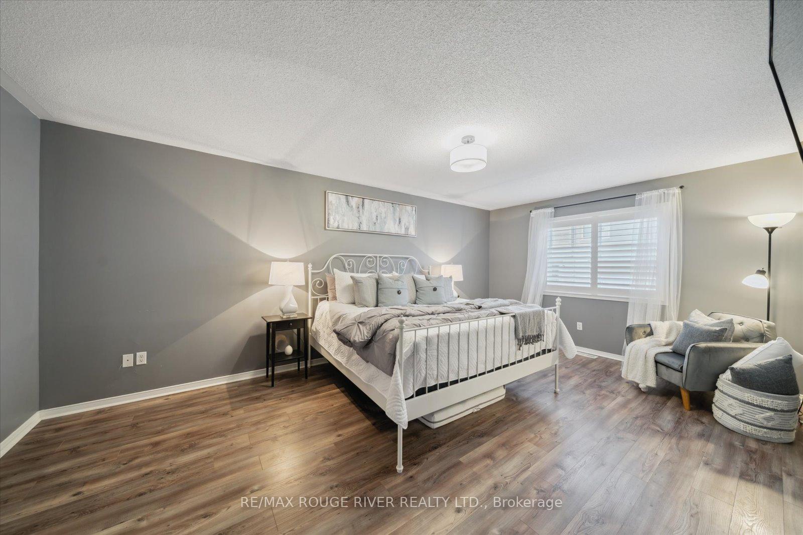 Photo 16 of 19 Abela Lane, Ajax, Central — HOMEH