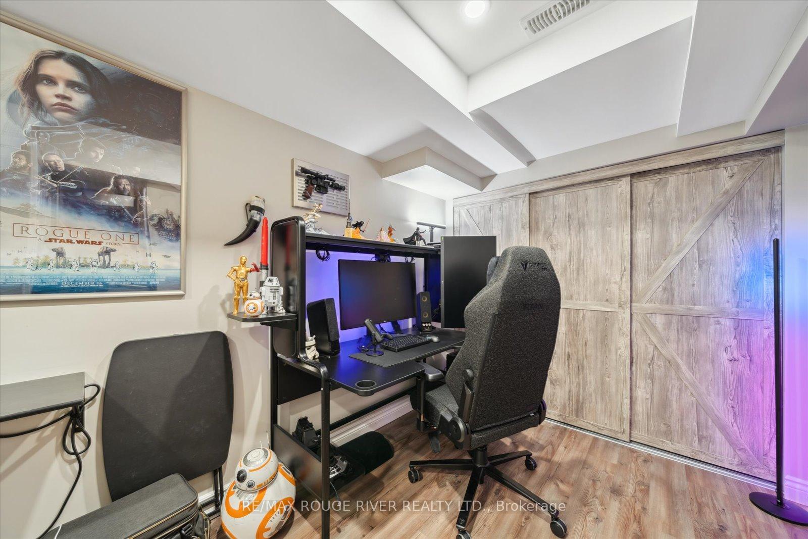 Photo 26 of 19 Abela Lane, Ajax, Central — HOMEH