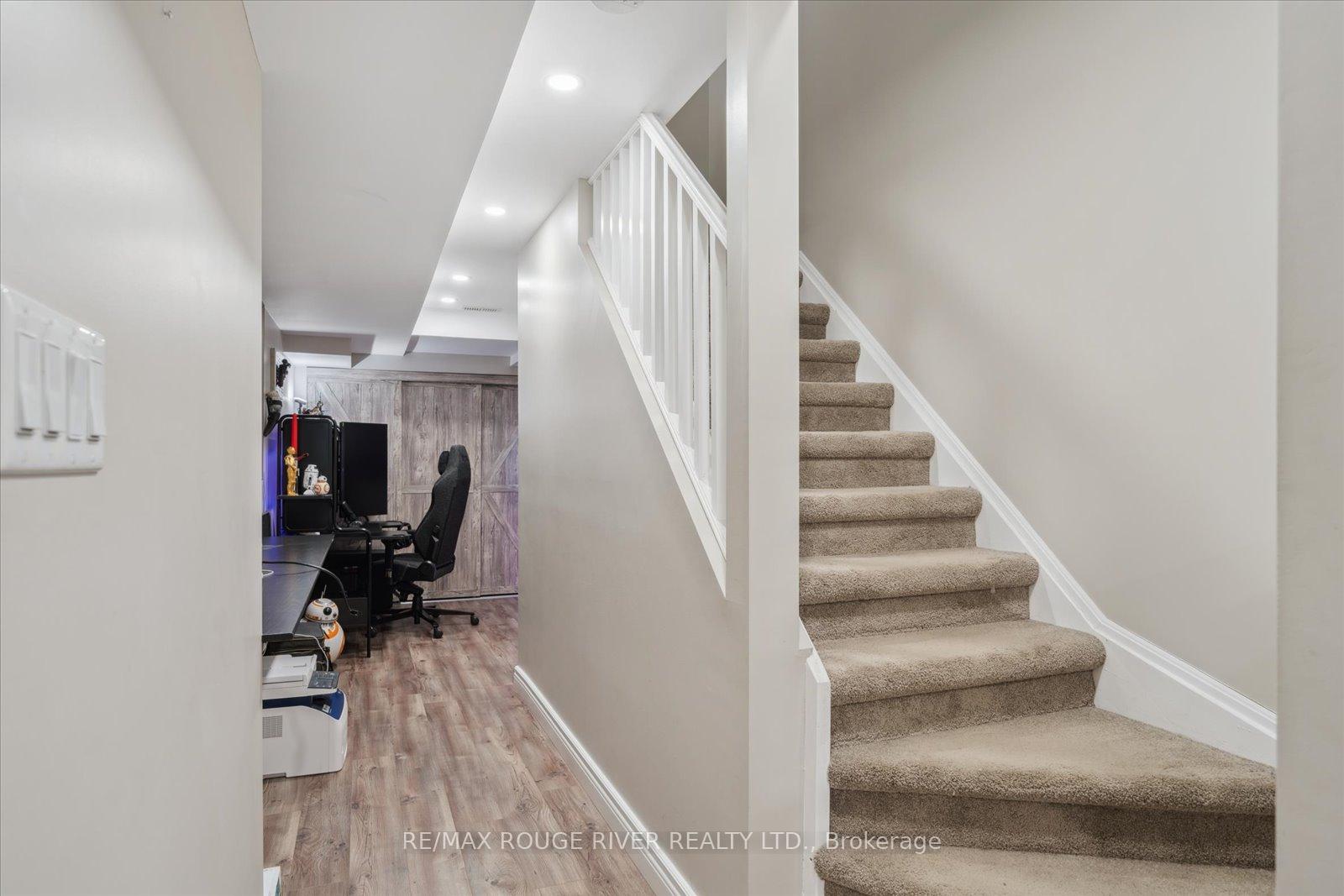 Photo 24 of 19 Abela Lane, Ajax, Central — HOMEH