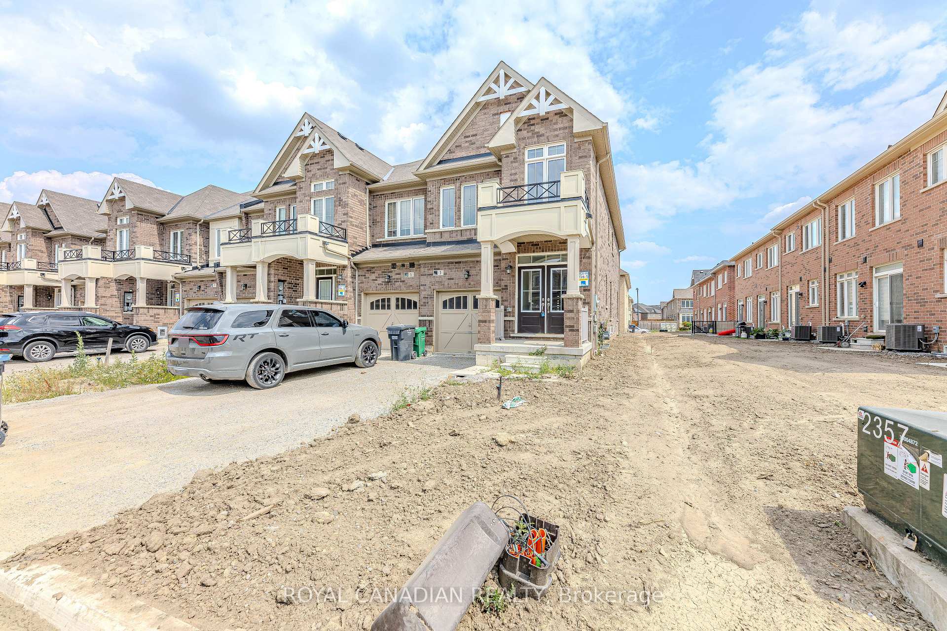 Photo 3 of 3 Royal Fern Crescent, Caledon, Rural Caledon — HOMEH