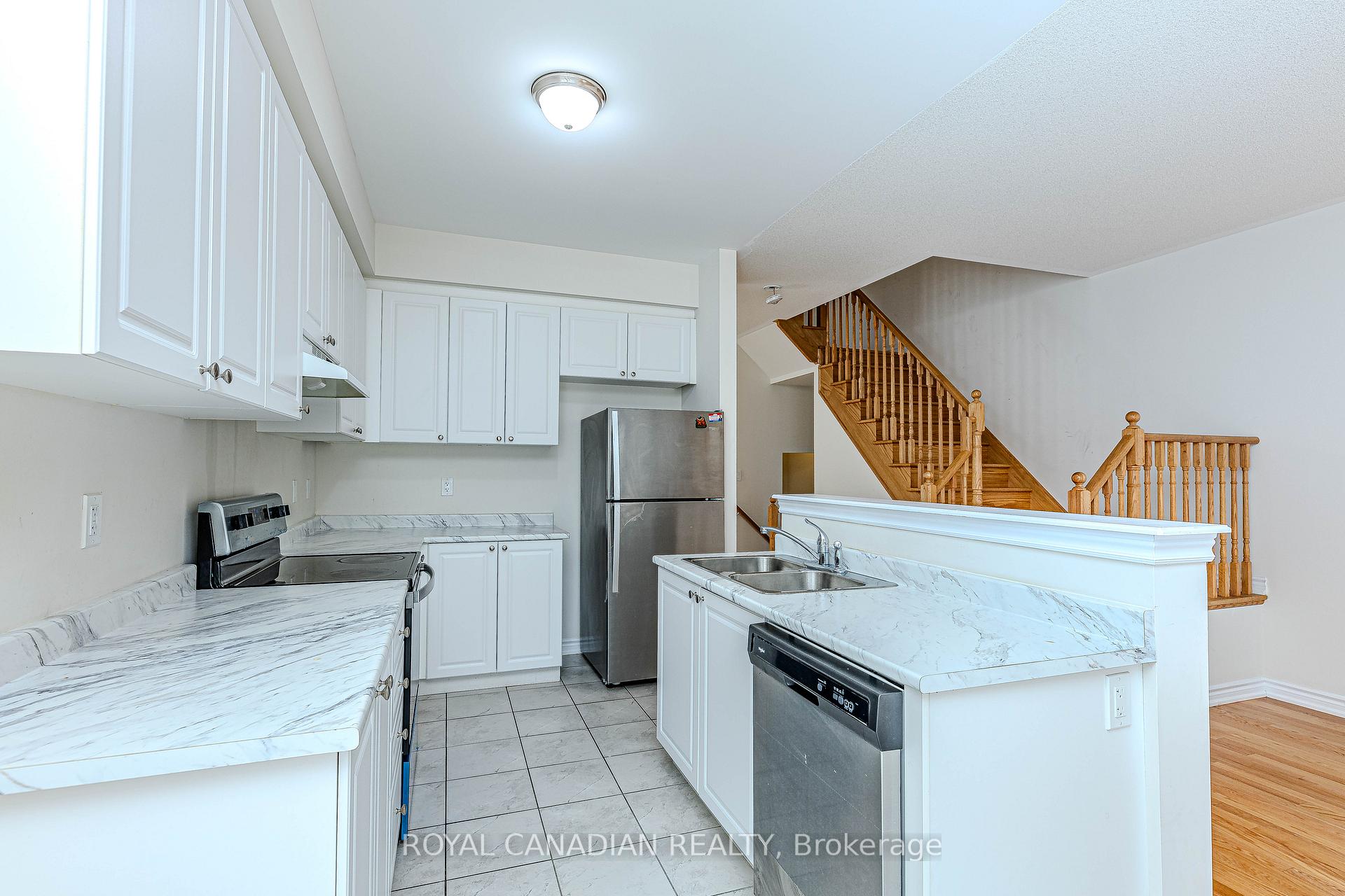 Photo 13 of 3 Royal Fern Crescent, Caledon, Rural Caledon — HOMEH
