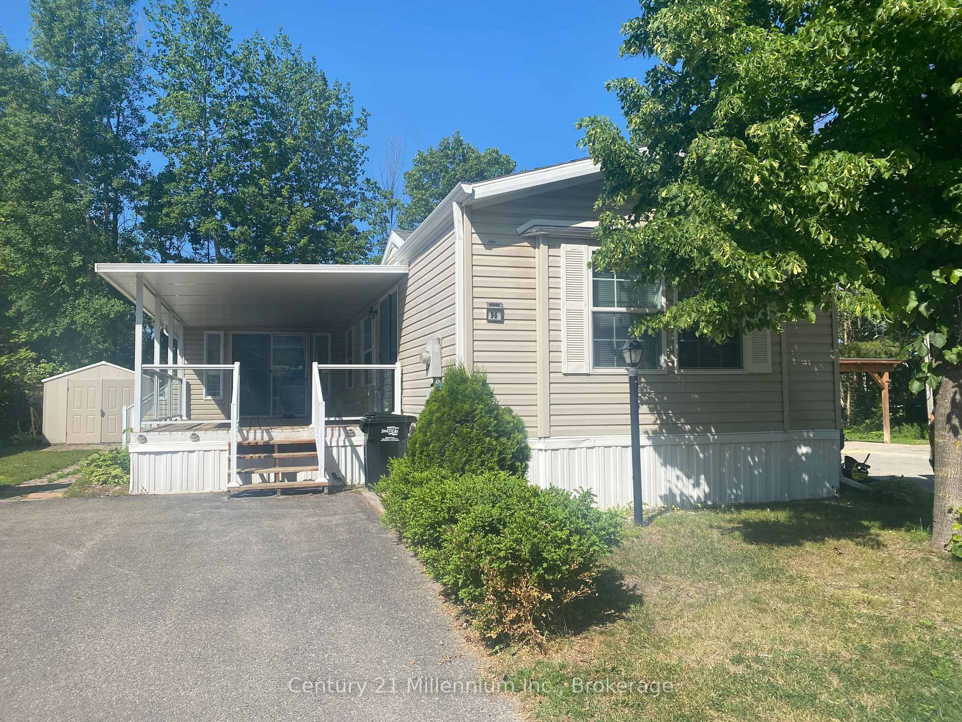 Front of 96 Georgian Glen Drive