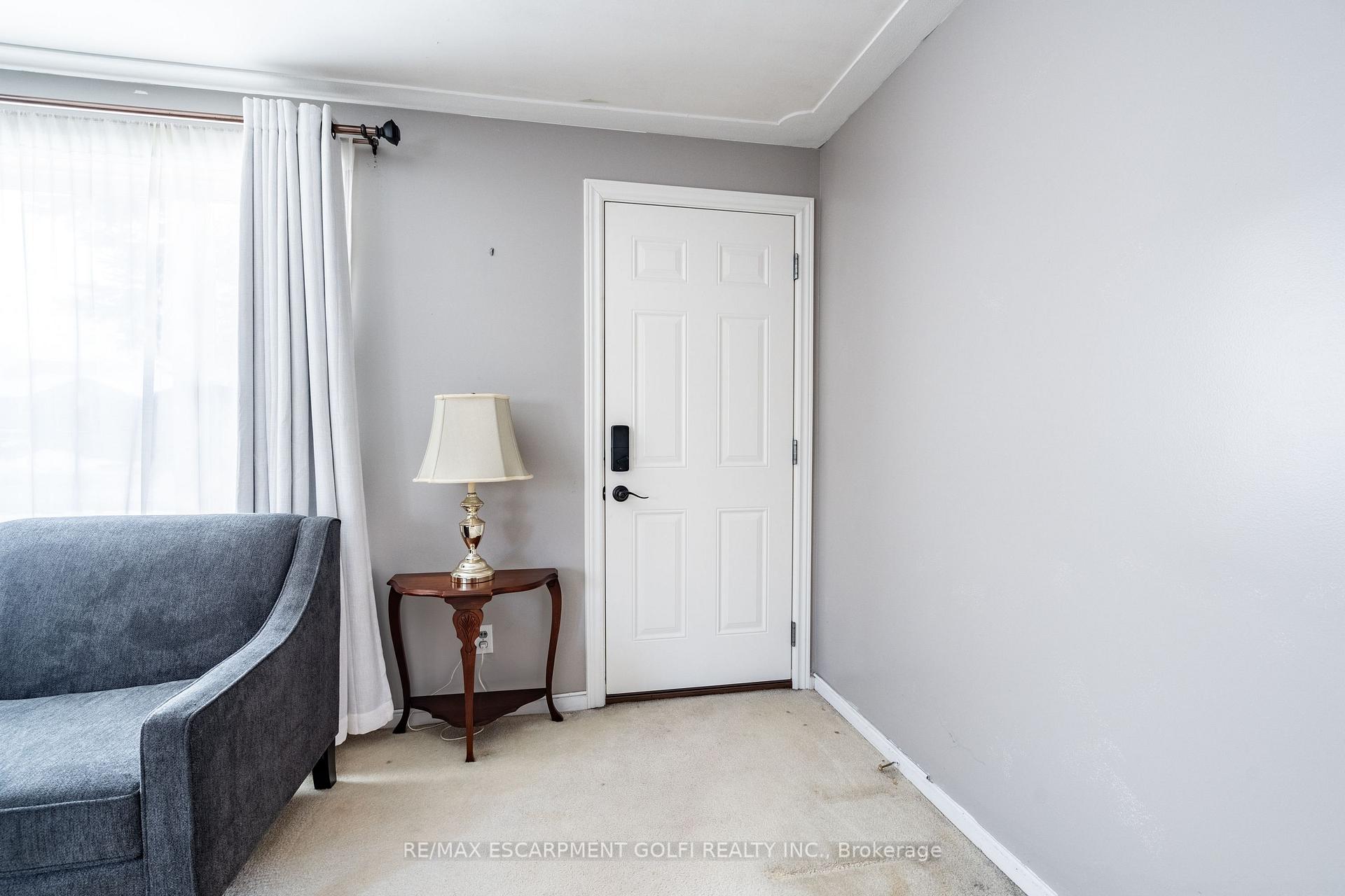 Photo 10 of 450 Upper Sherman Avenue, Hamilton, Raleigh — HOMEH
