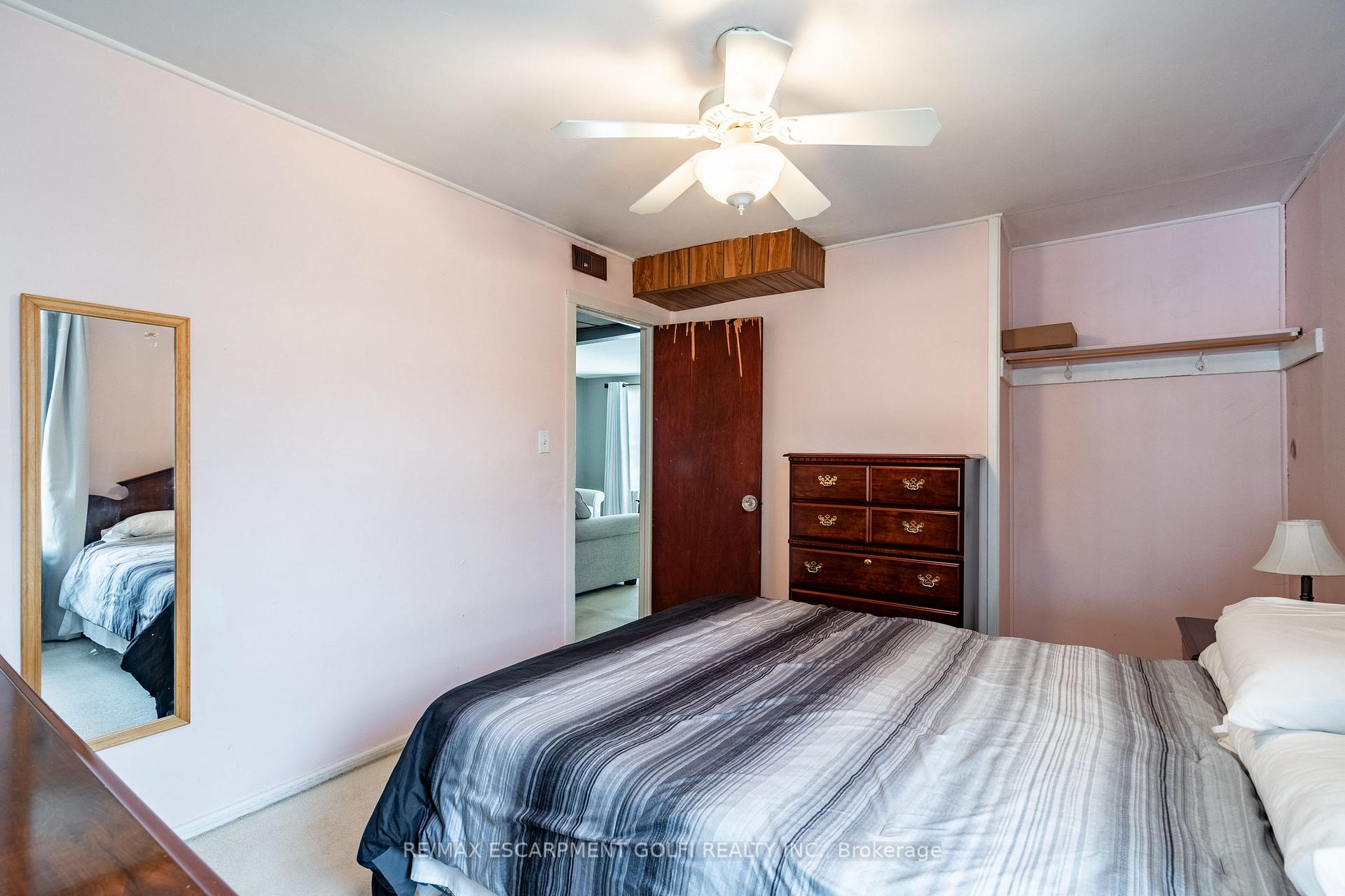 Photo 20 of 450 Upper Sherman Avenue, Hamilton, Raleigh — HOMEH