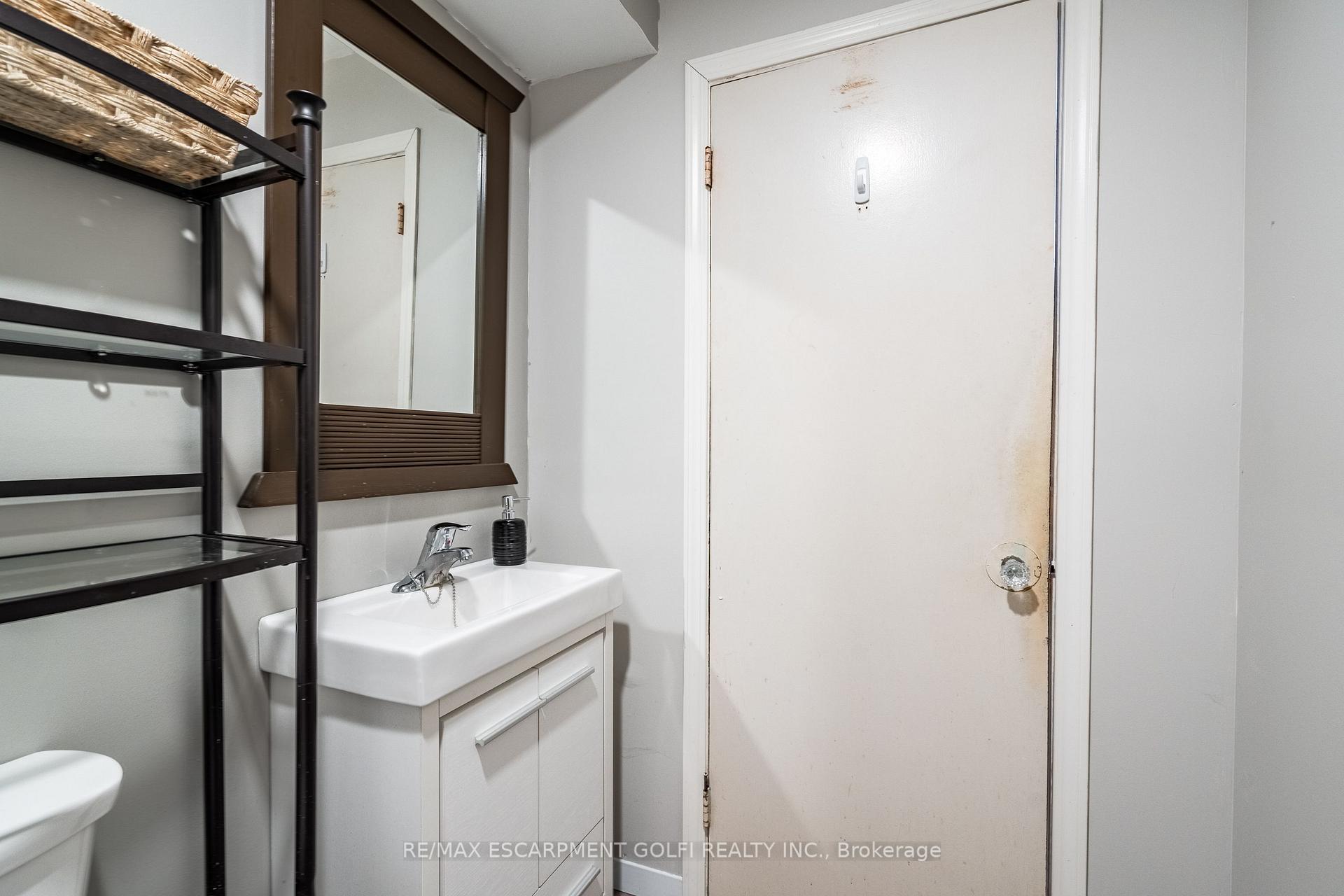 Photo 21 of 450 Upper Sherman Avenue, Hamilton, Raleigh — HOMEH
