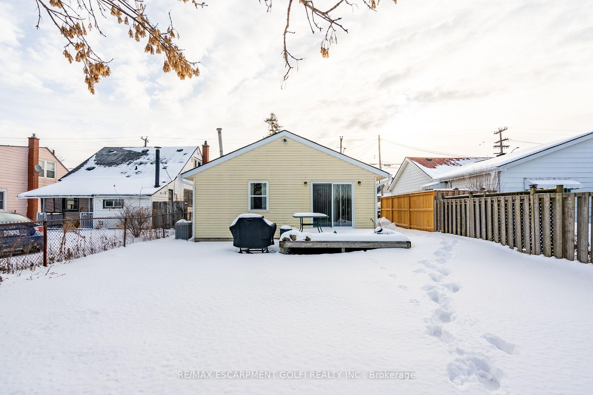 Photo 24 of 450 Upper Sherman Avenue, Hamilton, Raleigh — HOMEH
