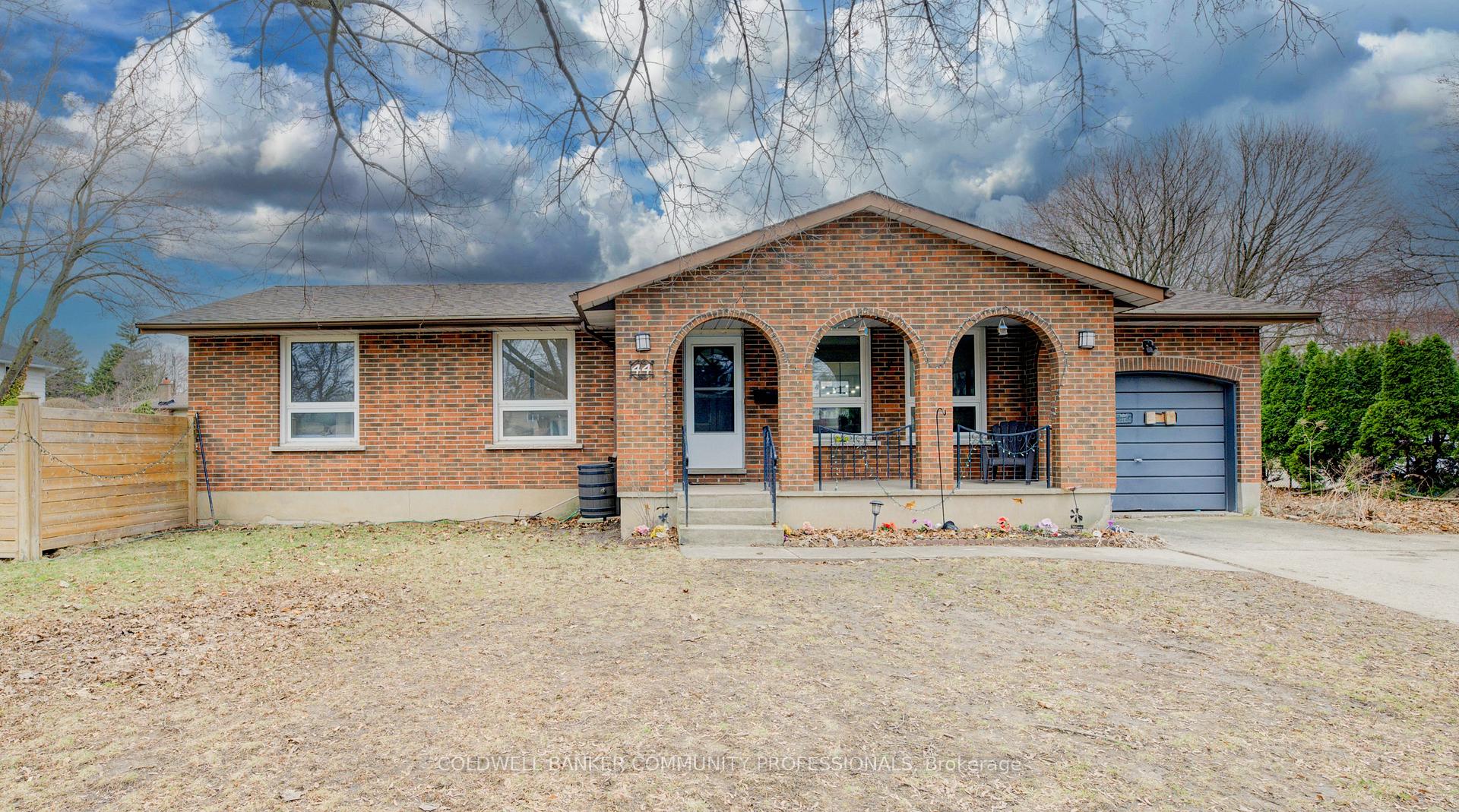 Front of 44 Shetland Crescent