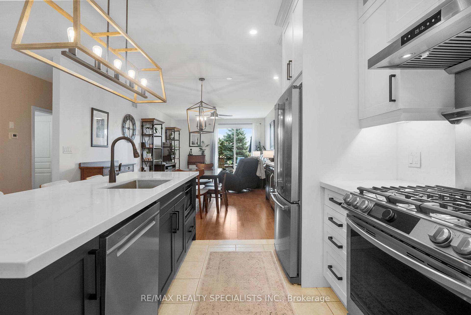 Photo 6 of 4324 Lindsey Crescent, Lincoln, Beamsville — HOMEH
