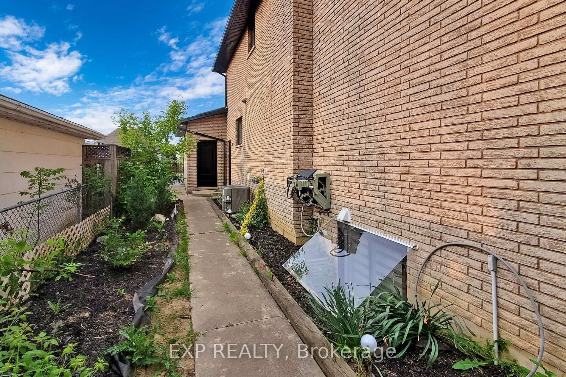 Photo 31 of 107 Kennedy Avenue, Hamilton, Kennedy — HOMEH