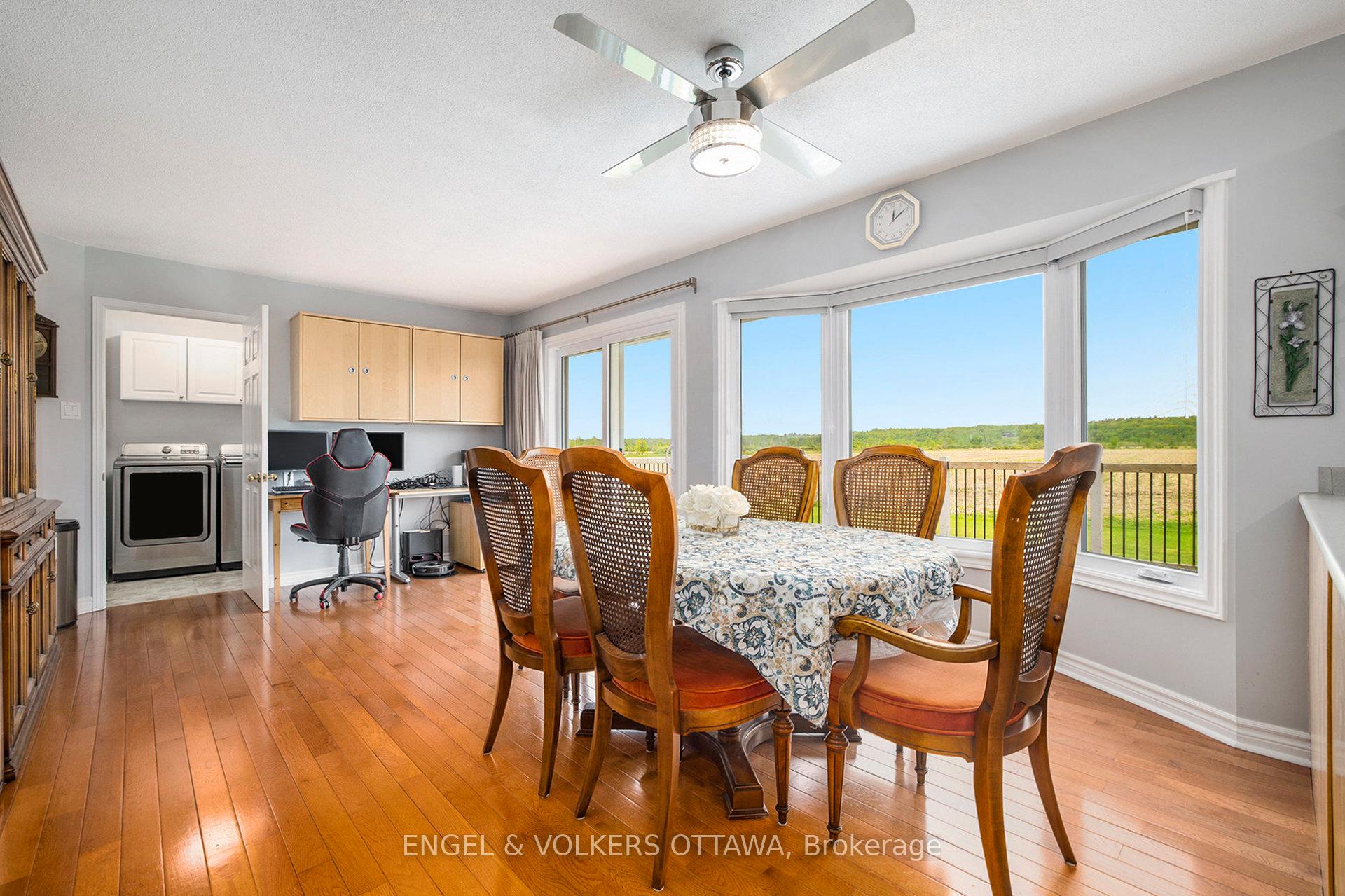Photo 17 of 3093 Woodkilton Drive, Ottawa, Dunrobin — HOMEH