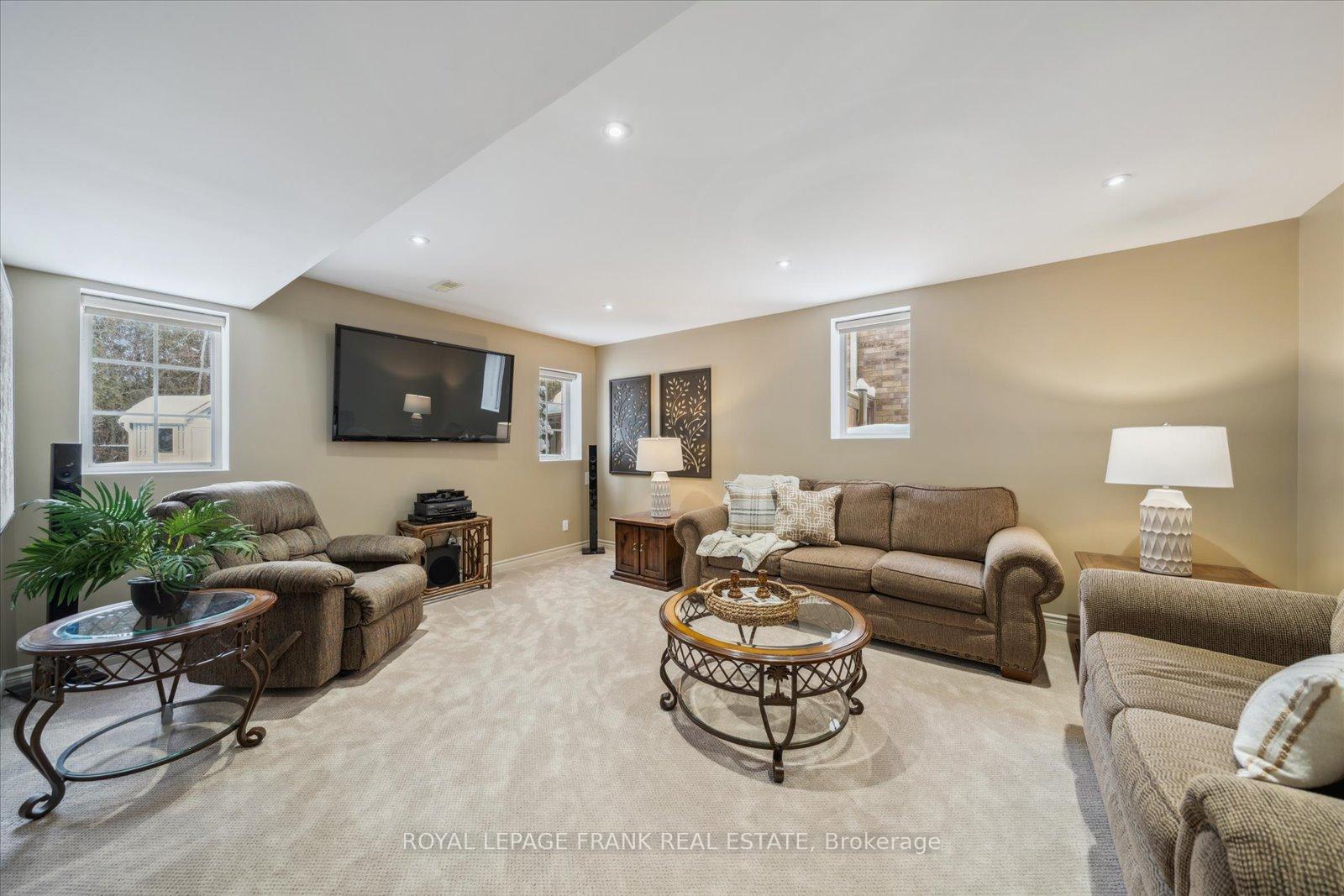 Photo 41 of 135 Rivers Edge Place, Whitby, Taunton North — HOMEH