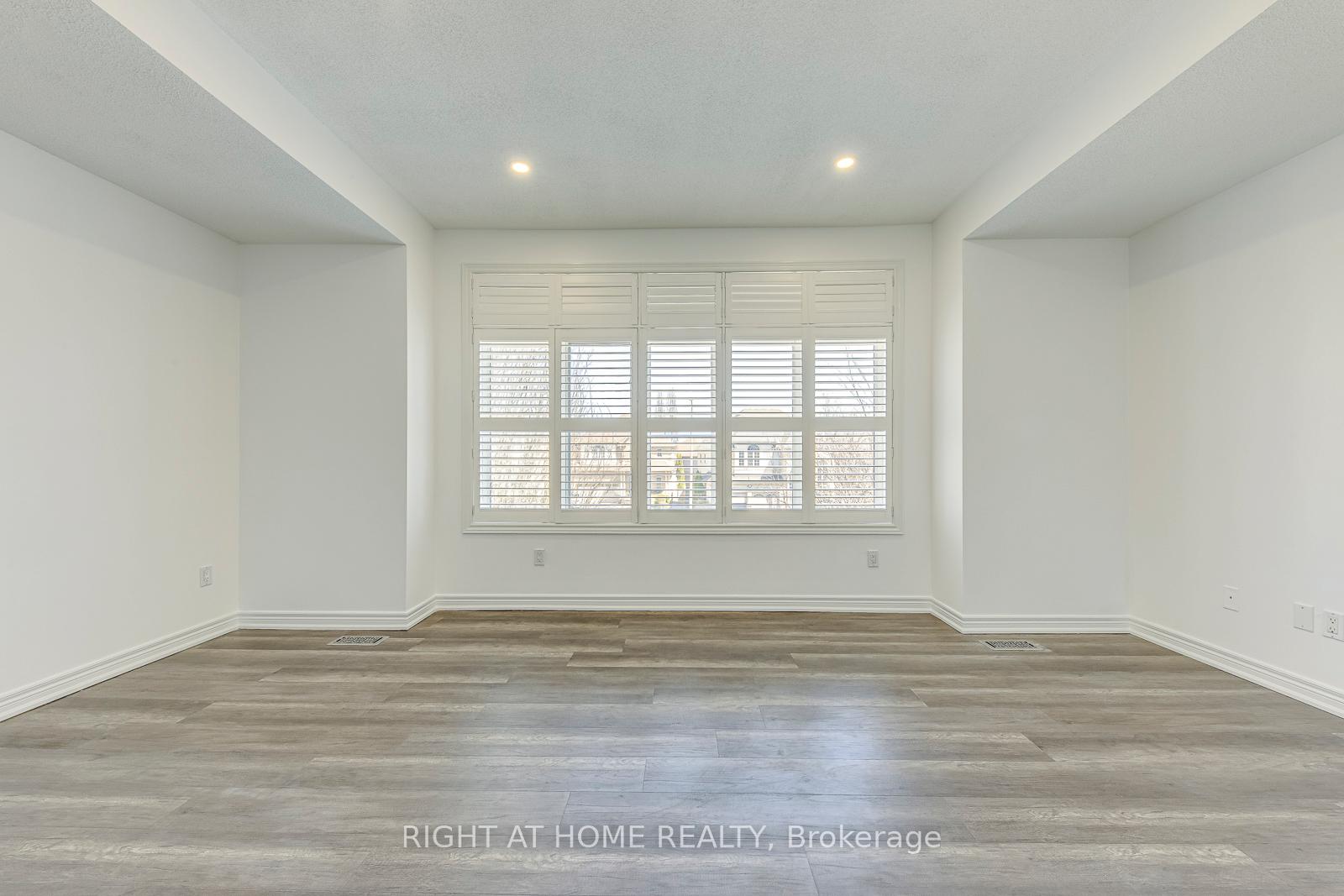 Photo 31 of 8 Hackamore Court, Hamilton, Meadowlands — HOMEH