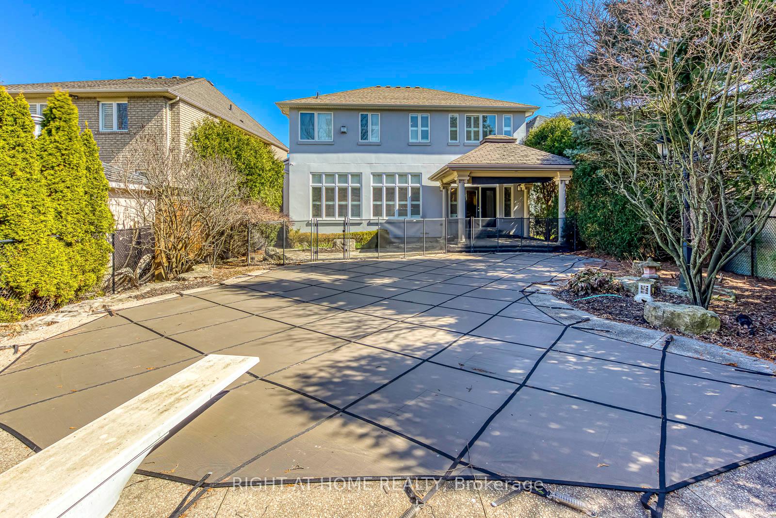 Photo 45 of 8 Hackamore Court, Hamilton, Meadowlands — HOMEH