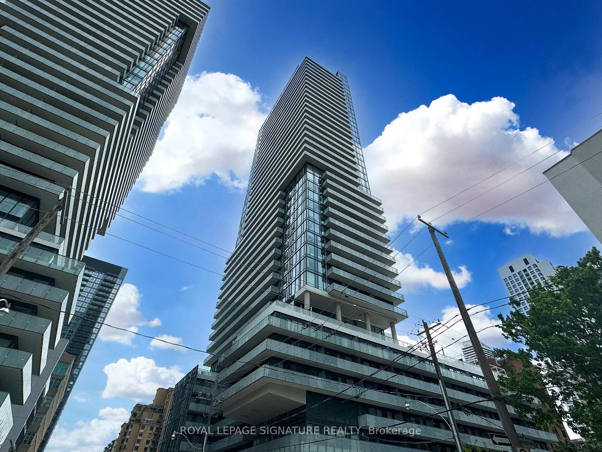 Photo 12 of Unit 605, 161 Roehampton Avenue, Toronto, Mount Pleasant East — HOMEH