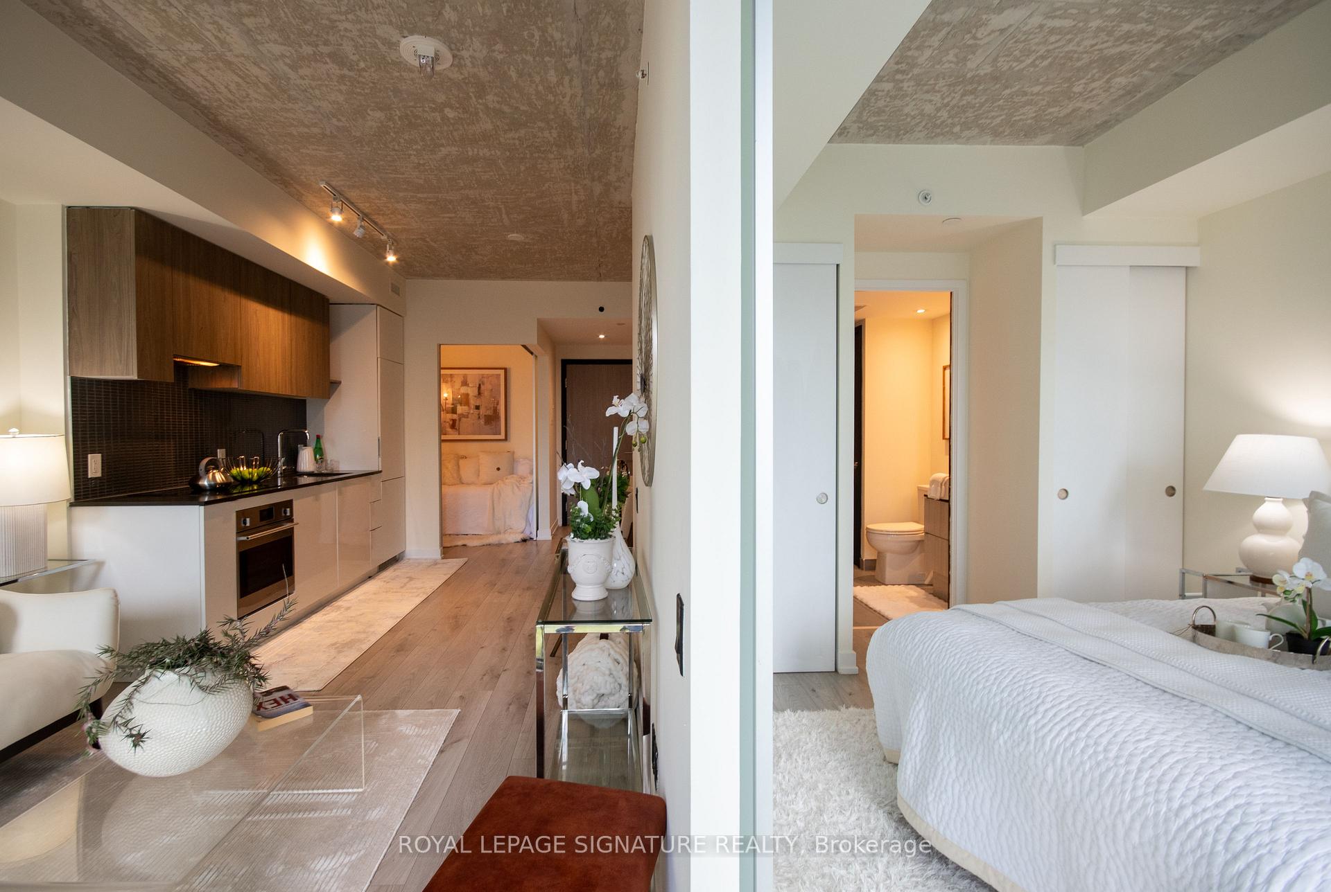 Photo 11 of Unit 605, 161 Roehampton Avenue, Toronto, Mount Pleasant East — HOMEH