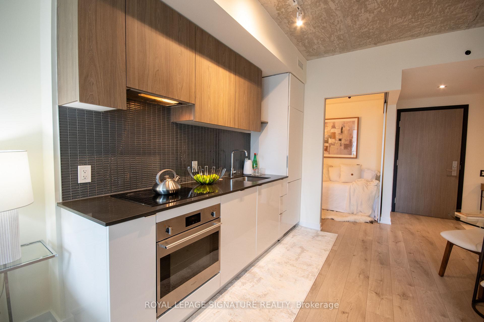 Photo 25 of Unit 605, 161 Roehampton Avenue, Toronto, Mount Pleasant East — HOMEH