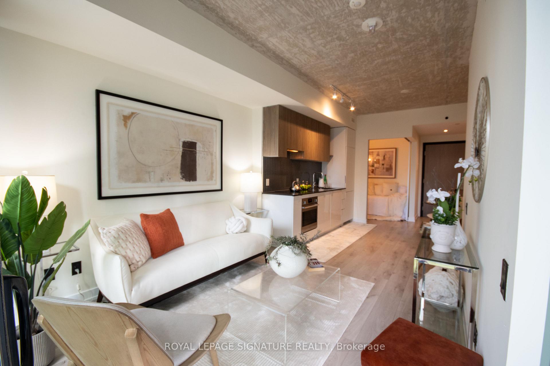Photo 13 of Unit 605, 161 Roehampton Avenue, Toronto, Mount Pleasant East — HOMEH