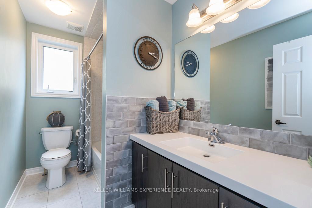 Photo 6 of 101 Riverwalk Place, Midland — HOMEH