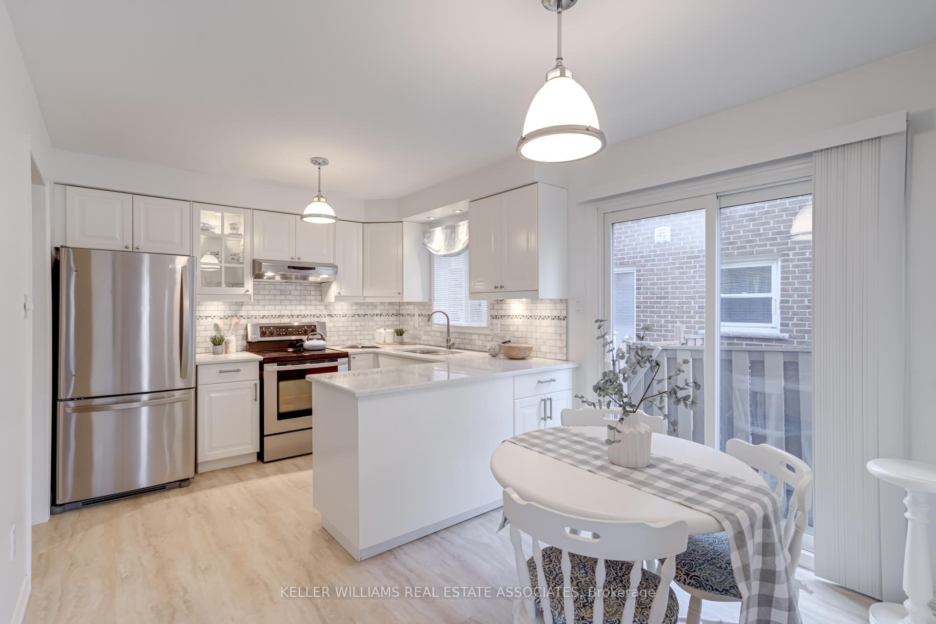 Photo 32 of 62 Stargell Crescent, Markham, Raymerville — HOMEH
