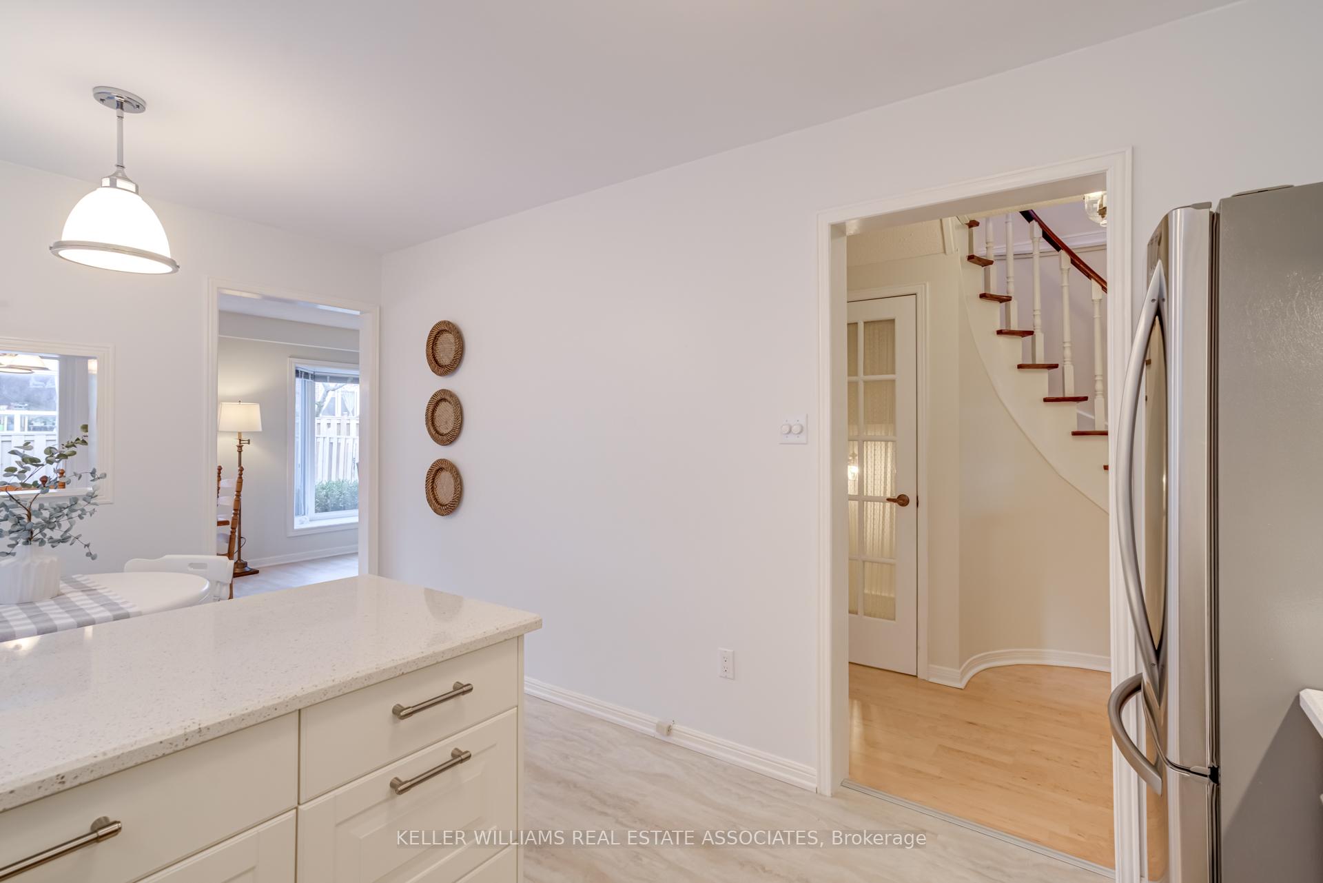 Photo 2 of 62 Stargell Crescent, Markham, Raymerville — HOMEH