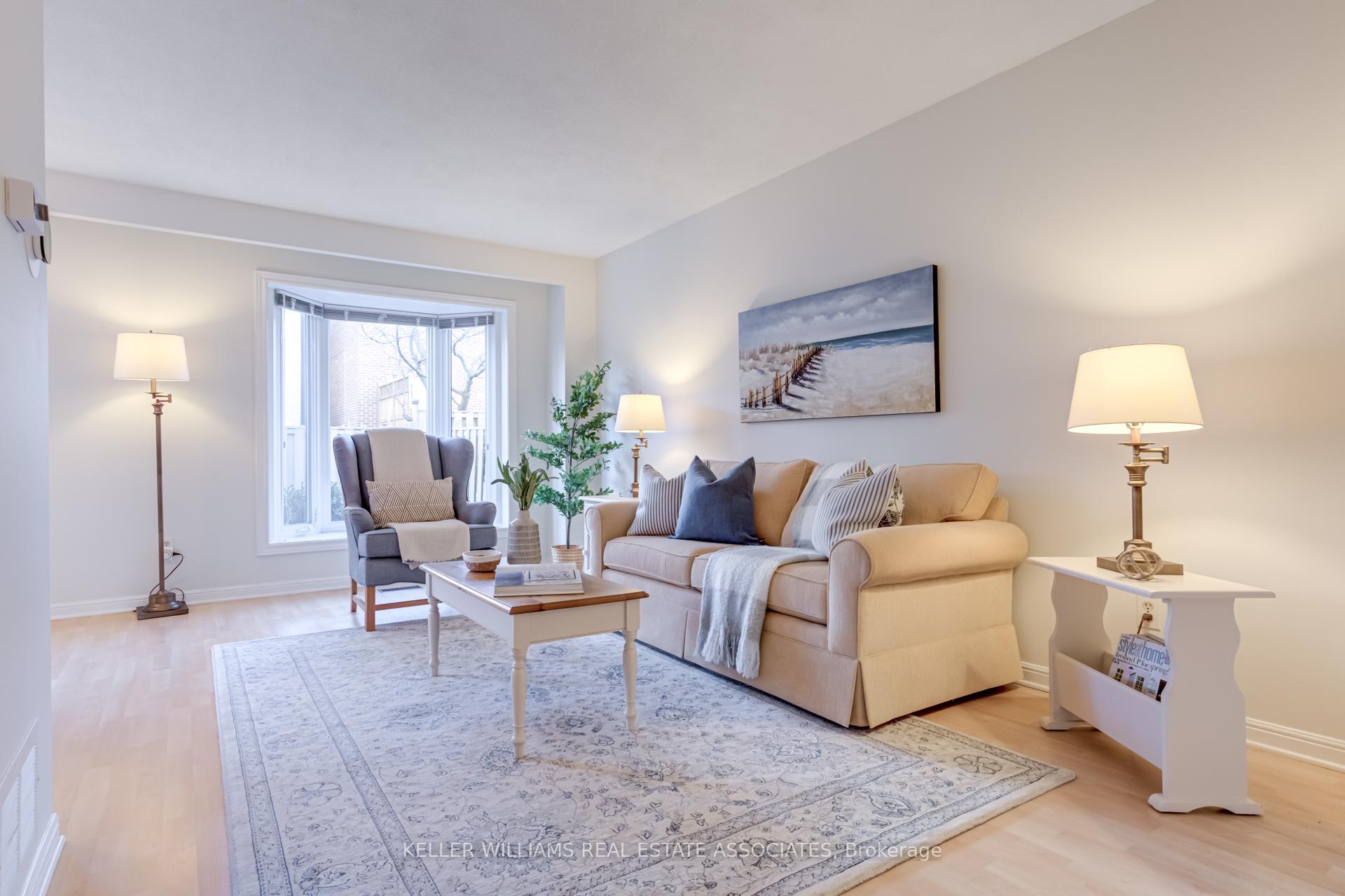 Photo 9 of 62 Stargell Crescent, Markham, Raymerville — HOMEH