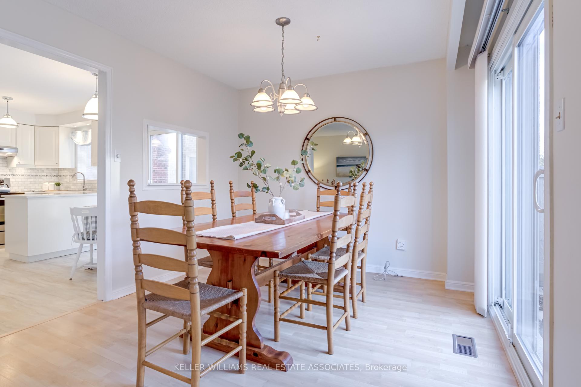 Photo 6 of 62 Stargell Crescent, Markham, Raymerville — HOMEH