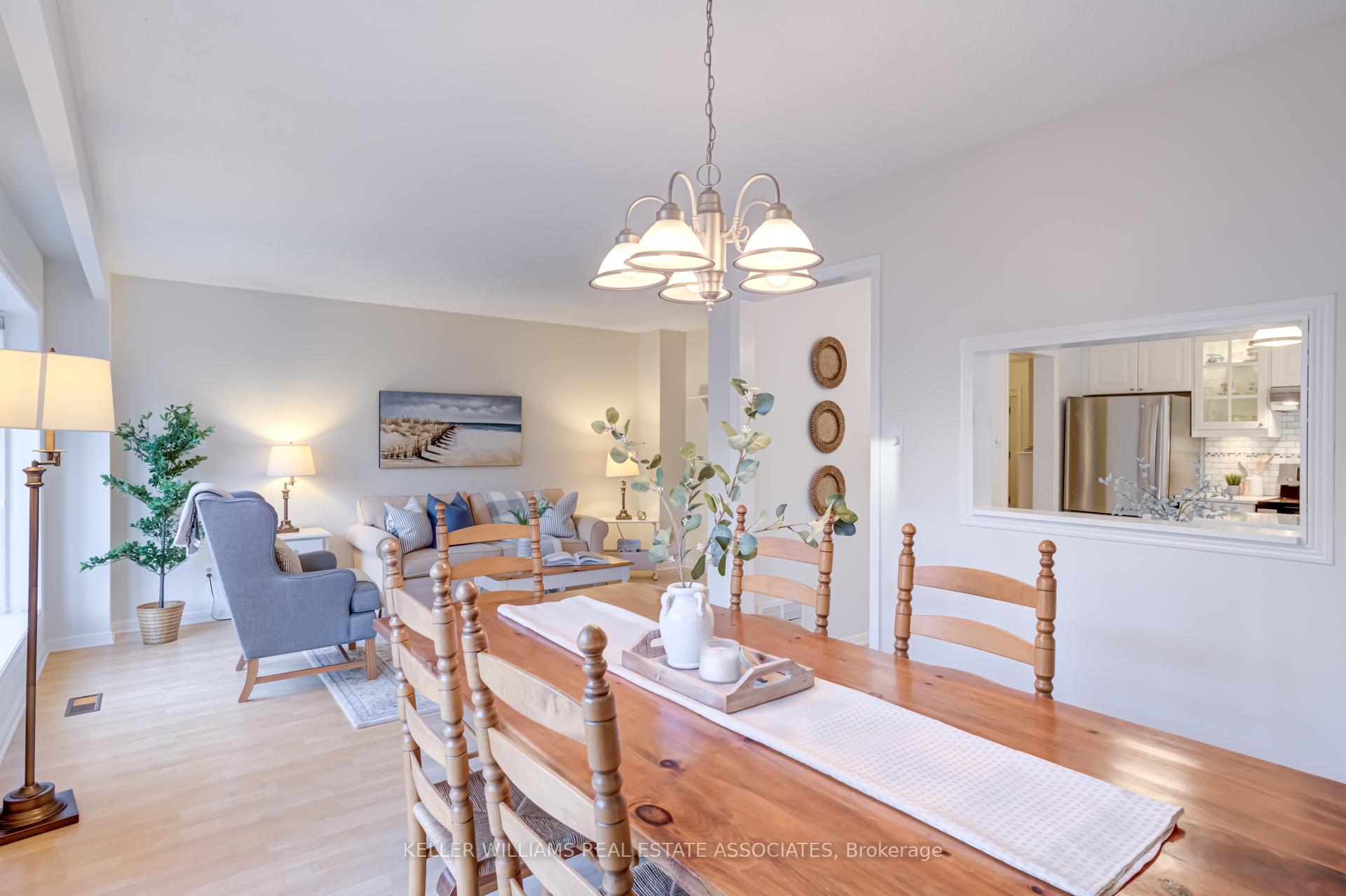 Photo 12 of 62 Stargell Crescent, Markham, Raymerville — HOMEH