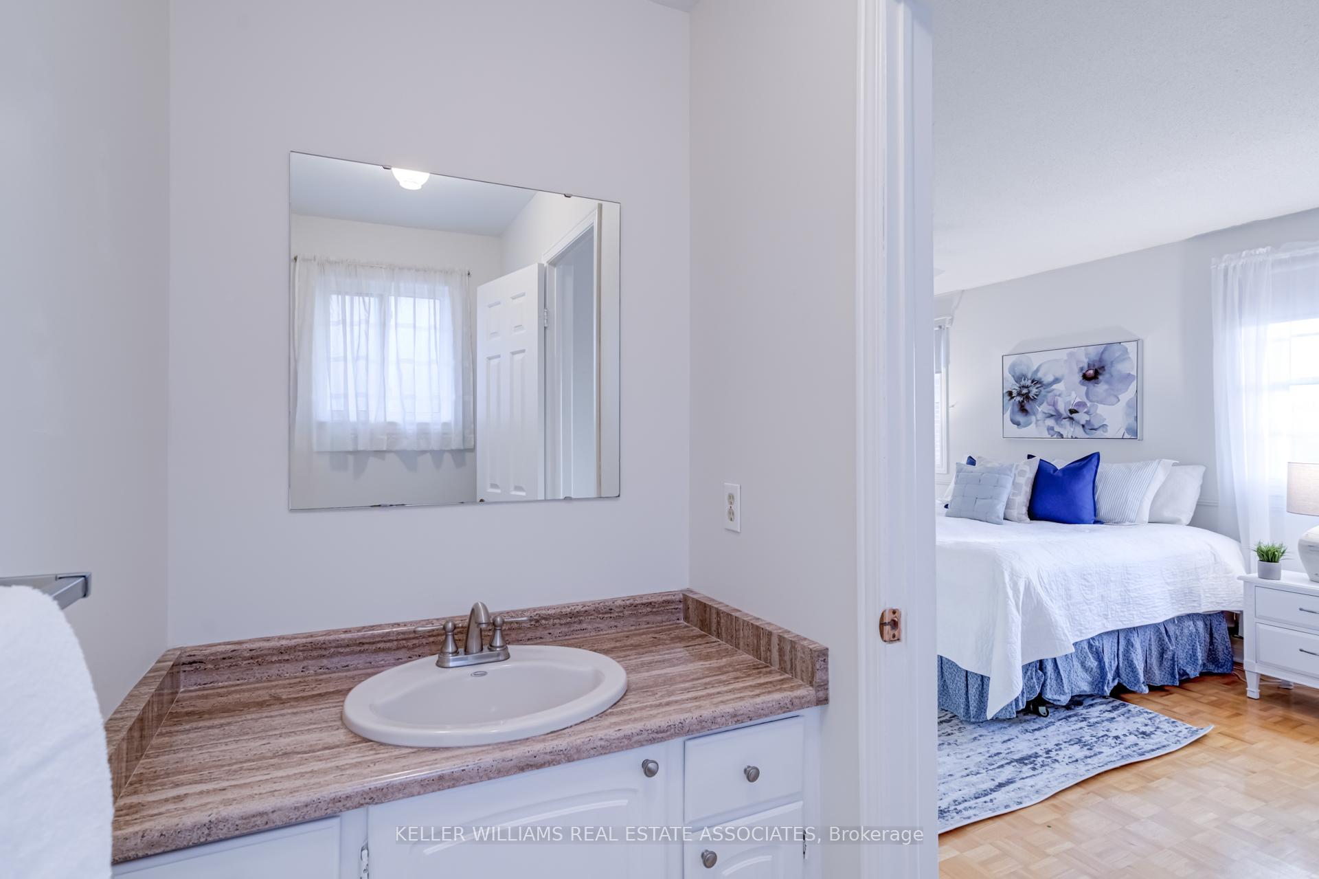 Photo 18 of 62 Stargell Crescent, Markham, Raymerville — HOMEH