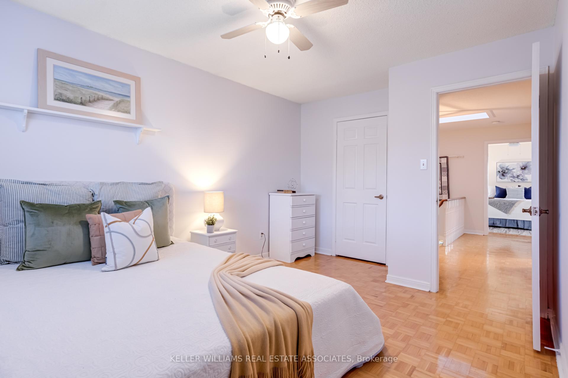 Photo 11 of 62 Stargell Crescent, Markham, Raymerville — HOMEH