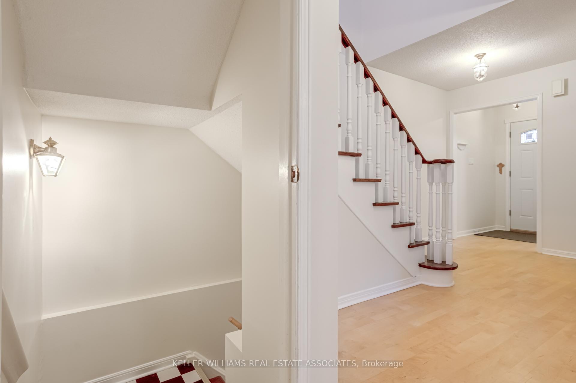Photo 22 of 62 Stargell Crescent, Markham, Raymerville — HOMEH