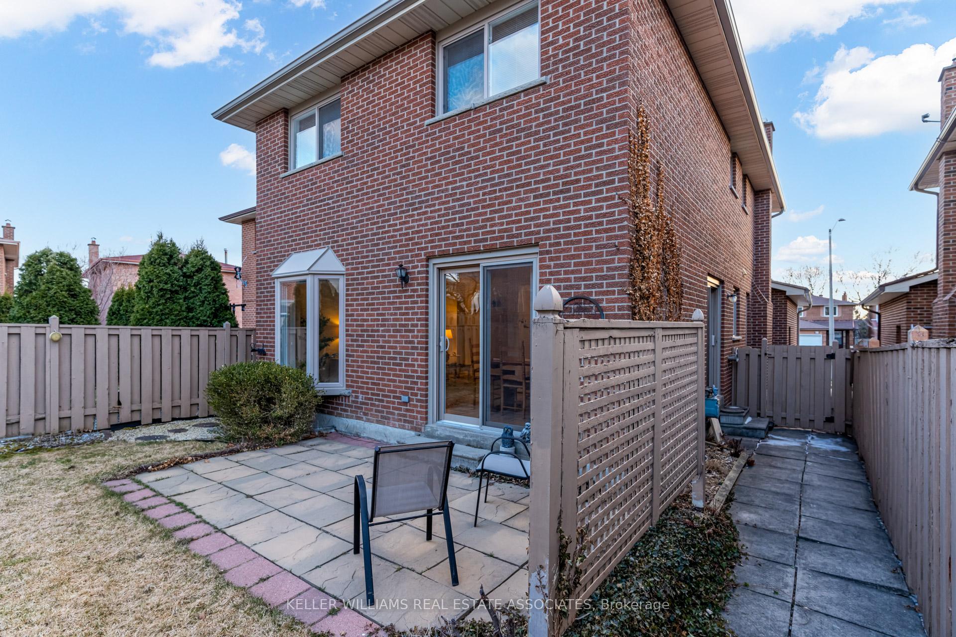 Photo 38 of 62 Stargell Crescent, Markham, Raymerville — HOMEH