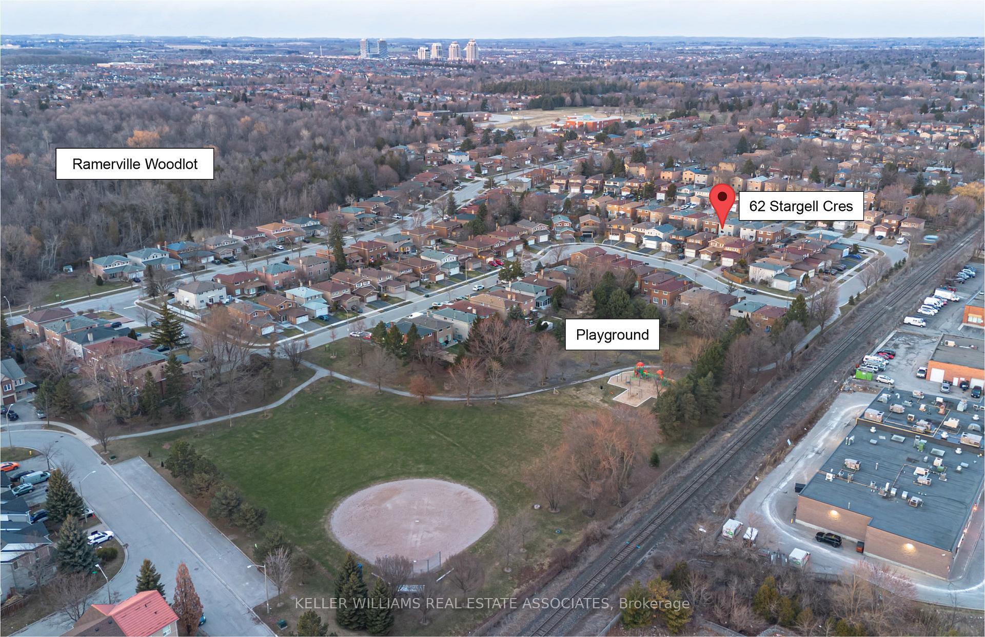Photo 33 of 62 Stargell Crescent, Markham, Raymerville — HOMEH