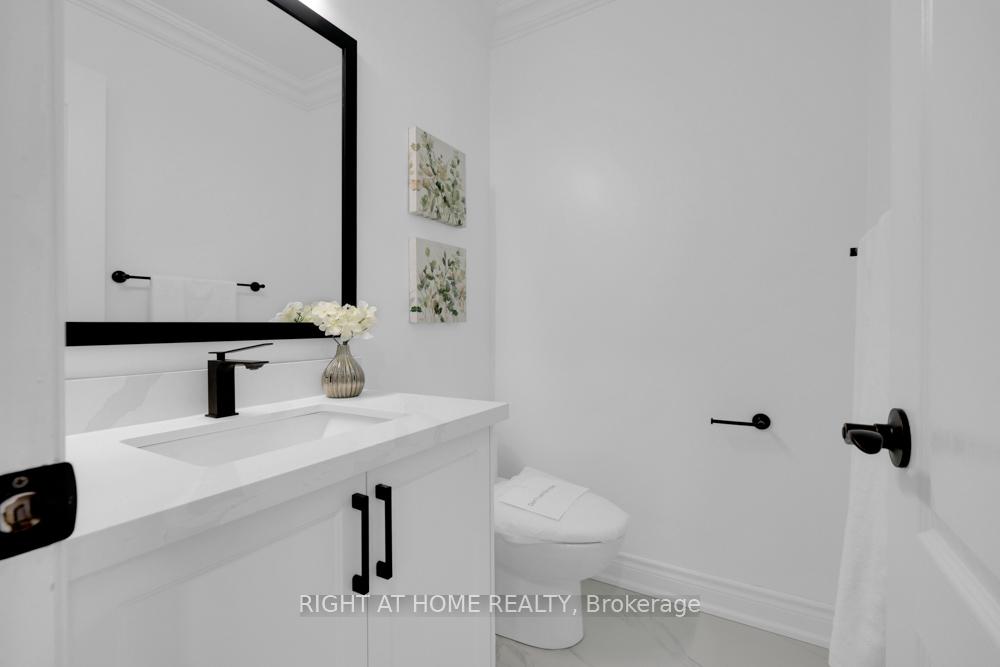 Photo 11 of 68 Baywood Circuit, Markham, Royal Orchard — HOMEH