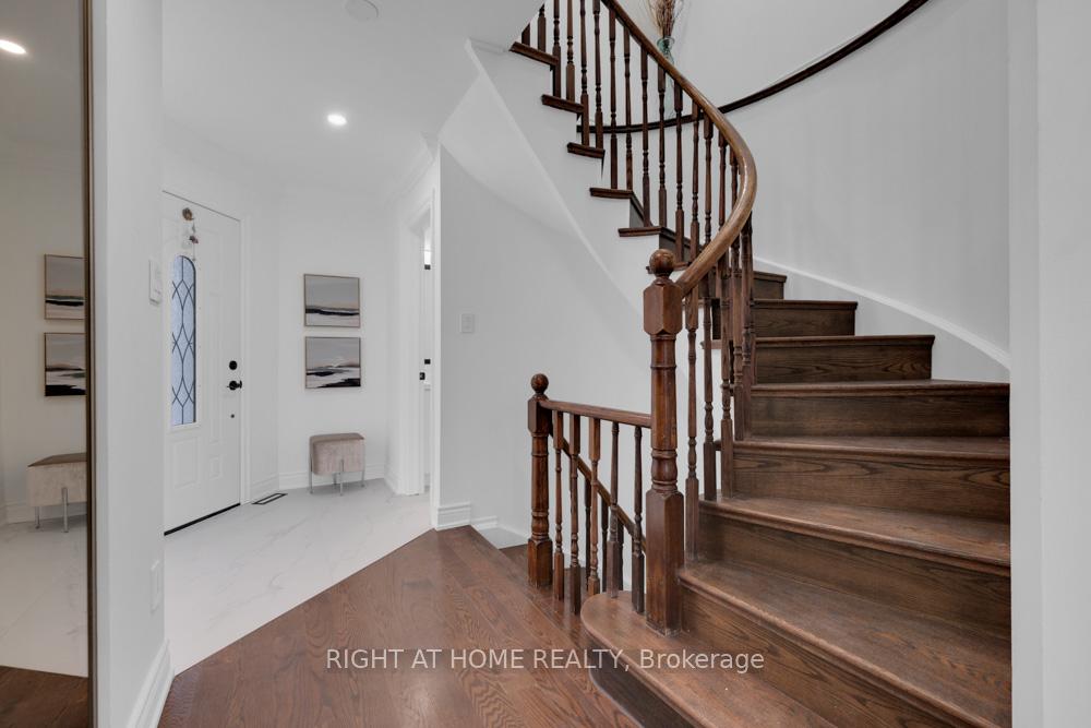 Photo 10 of 68 Baywood Circuit, Markham, Royal Orchard — HOMEH