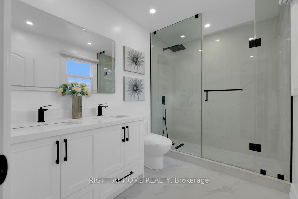Photo 25 of 68 Baywood Circuit, Markham, Royal Orchard — HOMEH