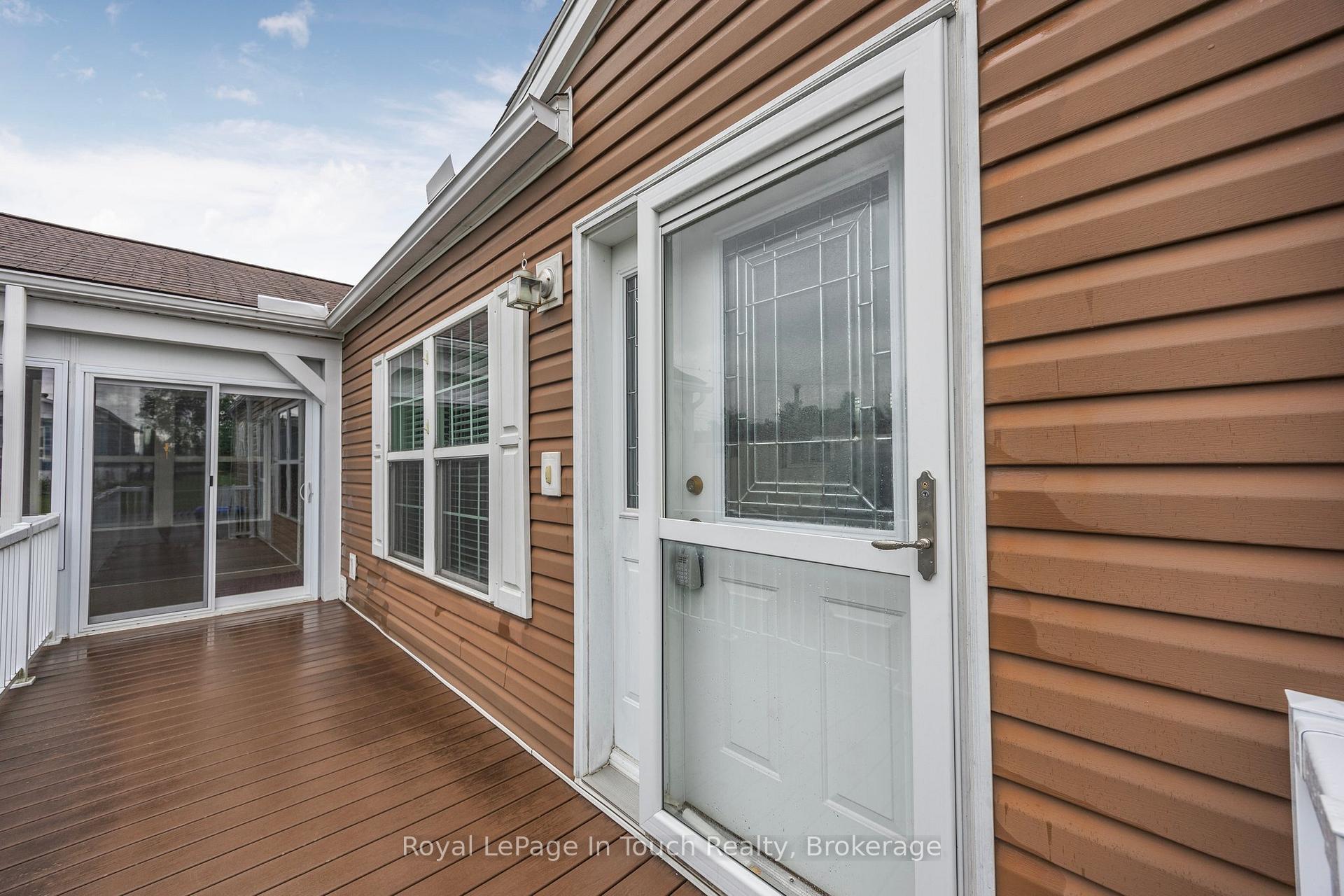 Photo 5 of 6 Maple Lane, Midland — HOMEH