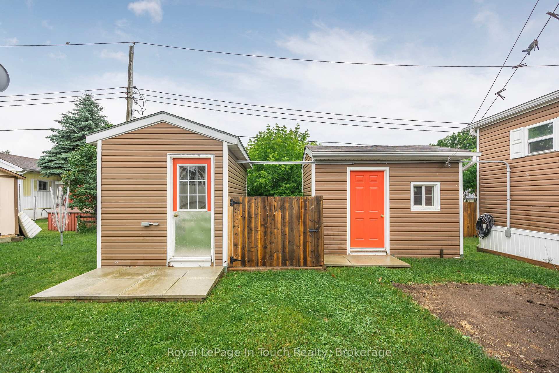 Photo 33 of 6 Maple Lane, Midland — HOMEH