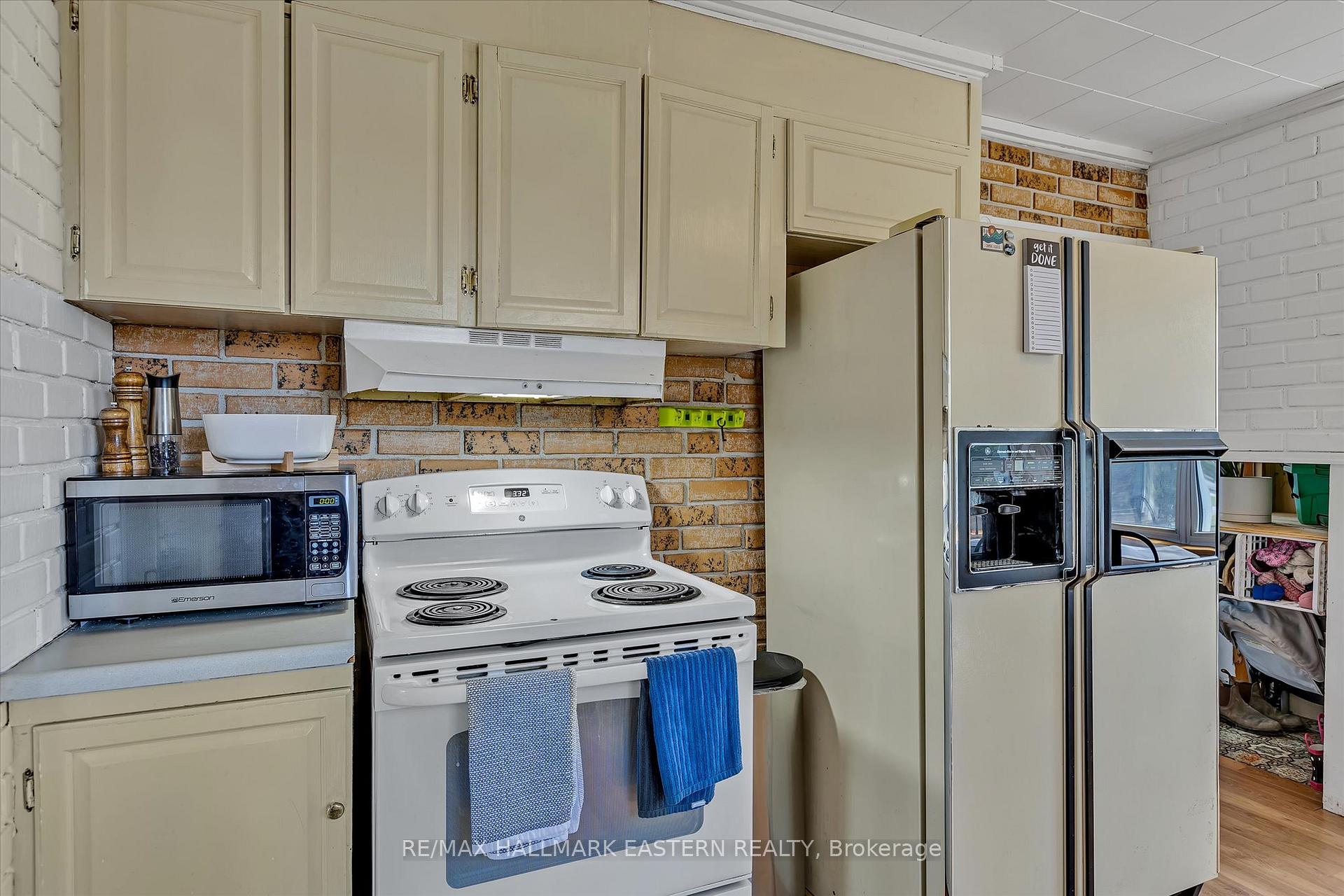 Photo 41 of 155 Coral Drive, Douro-Dummer — HOMEH