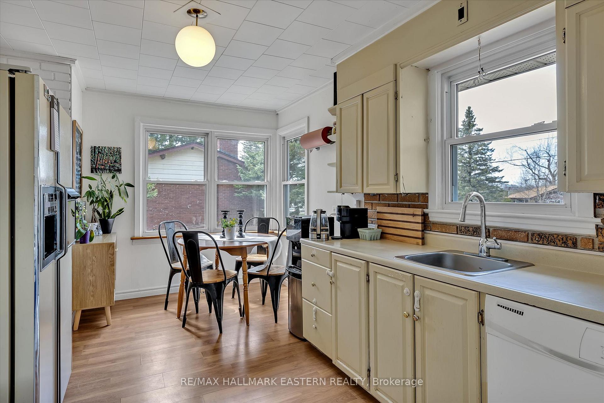 Photo 7 of 155 Coral Drive, Douro-Dummer — HOMEH