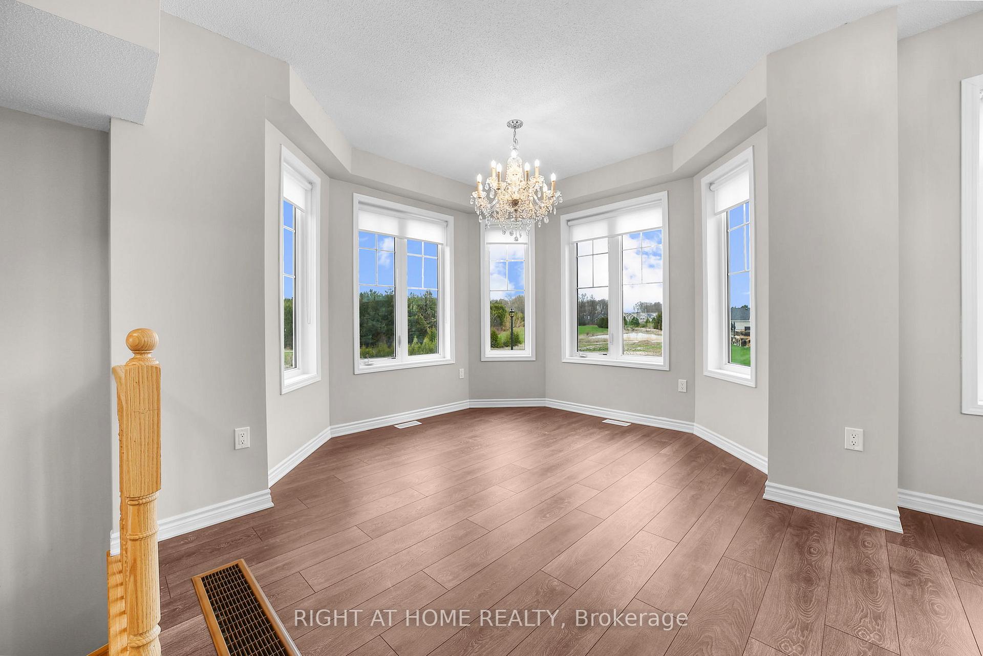 Photo 10 of 8 Spencer Boulevard, Wasaga Beach — HOMEH
