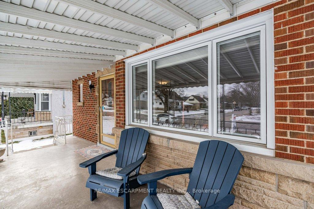 Photo 3 of 42 Martin Road, Hamilton, Rosedale — HOMEH
