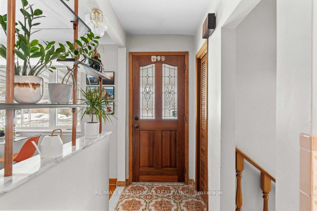 Photo 7 of 42 Martin Road, Hamilton, Rosedale — HOMEH
