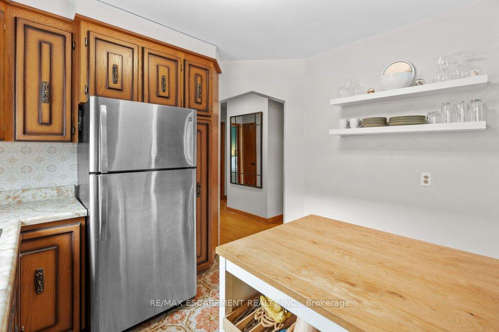 Photo 8 of 42 Martin Road, Hamilton, Rosedale — HOMEH