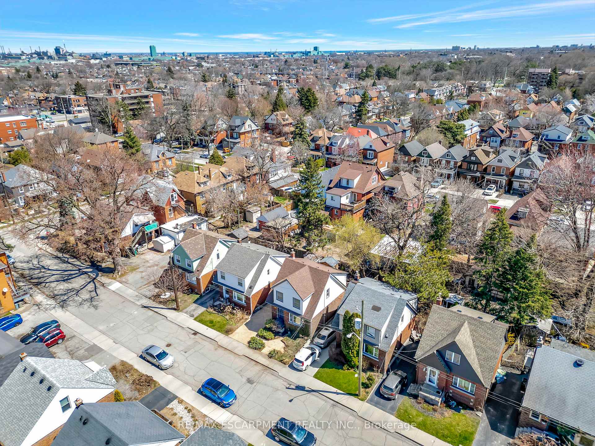 Photo 8 of 21 Gilmour Place, Hamilton, Blakeley — HOMEH