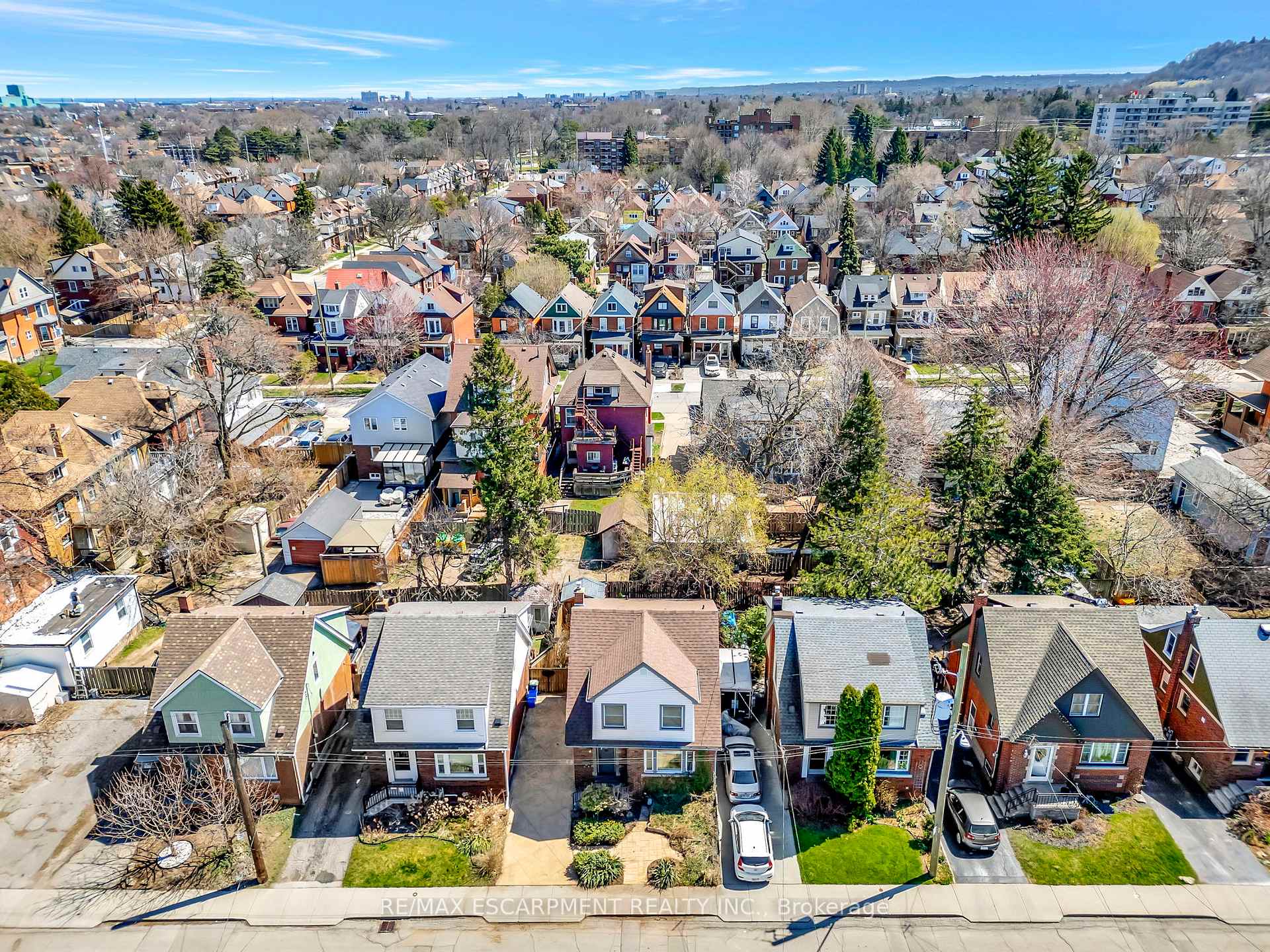 Photo 19 of 21 Gilmour Place, Hamilton, Blakeley — HOMEH